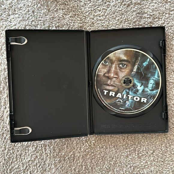 “Traitor” DVD - Picture 3 of 5